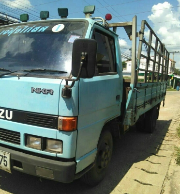 หกล้อ อีซูซุ NKR110 ปี35เกียร์สั้น แอร์หนาว สภาพดีสวยพร้อมใช้ ทะเบียนพร้อมโอน ราคา 225,000บ ถูกๆ