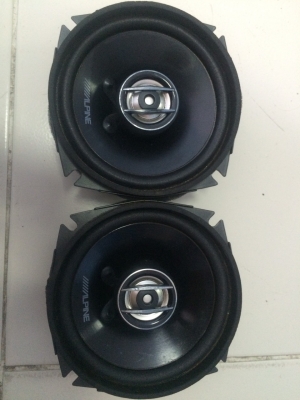 ลำโพง Alpine STE-122C 2ทาง 4นิ้ว 100W กรวยโพลี เสียงกลางแหลมชัด เบสนุ่น เสียงดี มือ2 ญี่ปุ่น