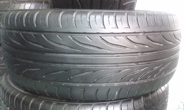 ขายยาง 215/45/17 ปี 13 Deestone