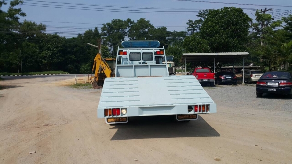 10ล้อท้ายลาด2เพลา นางฟ้าแท้ๆ240แรง..รถเก็บงานใหม่ ท้ายลาดใหม่ รถไม่เคยชน เครื่องไม่เคยแกะ