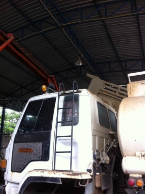 สิบล้อ บรรทุก น้ำ ISUZU FXZ เครื่อง 270 แรงม้า 1,100,000 BHT.