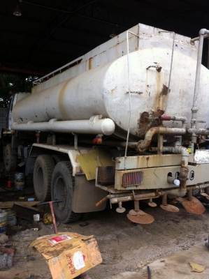 สิบล้อ บรรทุก น้ำ ISUZU FXZ เครื่อง 270 แรงม้า 1,100,000 BHT.