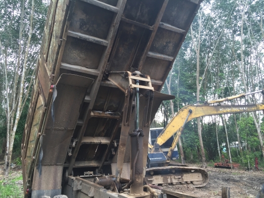 10ล้อดั้ม240แรง..ISUZU FXZ23NFY-3902513..รถดีแต่สีไม่สวย รถห้างแท้ เครื่องเดิมเกียร์ฟุลเลอร์ เล่มพร้อม