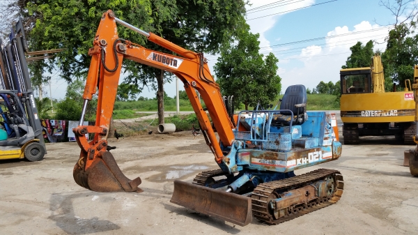 ขายด่วนรถเเม็คโครคูโบต้า KH-21แทคเหล็กเทียบเท่า PC25เคื่องคูโบต้า3สูบเก่าญี่ปุ่นแท้ไม่เคยใช้งานเมืองไทยเลยส่งให้ฟรีๆ