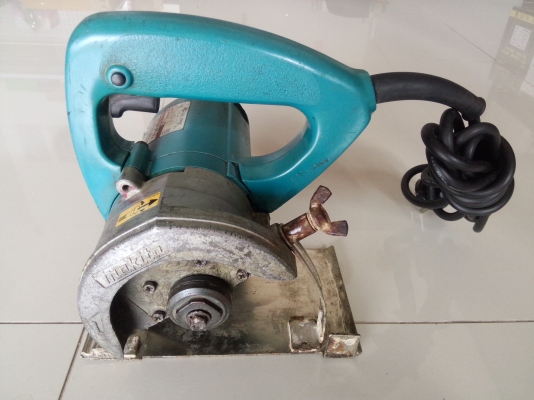เครื่องตัดคอนกรีต MAKITA