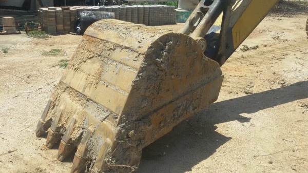 ขายแบคโฮ โคมัตสุ PC200-5 เก็บงานนิดหน่อย