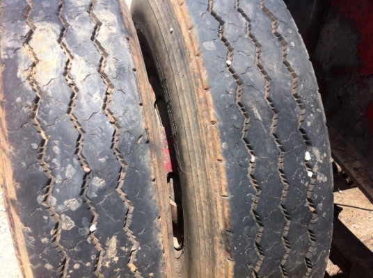 ขายยางบีสโตนR157 /4เส้น/เบอร์ 1100  เส้นละ 7000และยางใน