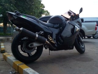 ขายคับ cbr1100xx หรือแบ็กเบิร์ดคอท่อไทเทเนียมทั้งเส้นมีปลายท่อให้เลือกสองปลายตามรูปกระจกแต่งไฟเลี้ยวในตัวขับมันส์ๆอินวอย+สรรพสามิตแท้รถสภาพดีมากราคา99000สนใจ0933486650 คับ