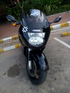 ขายคับ cbr1100xx หรือแบ็กเบิร์ดคอท่อไทเทเนียมทั้งเส้นมีปลายท่อให้เลือกสองปลายตามรูปกระจกแต่งไฟเลี้ยวในตัวขับมันส์ๆอินวอย+สรรพสามิตแท้รถสภาพดีมากราคา99000สนใจ0933486650 คับ