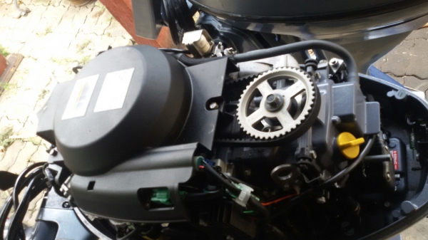 YAMAHA25FOURSTROKE powerTRIM