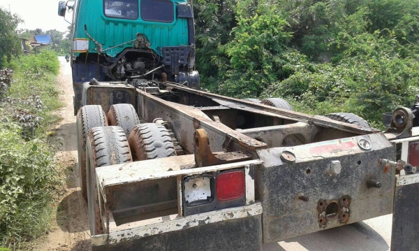 สิบล้อท้ายลาก ฮีโน่ FM3M P11320แรง 2เพา สโลส บรรทุก แม็คโค 200-320 รถพร้อมใช้ เล่มทะเบียนพร้อมโอน