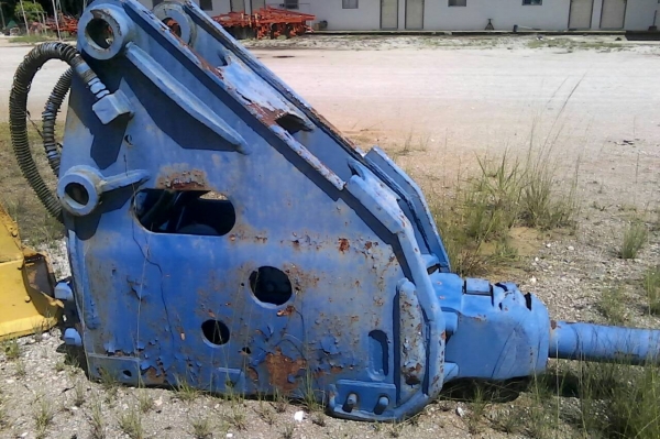 ขายหัวกระแทกขนาดใส่รถขนาด 200 UCHIDA มี 2 หัว ราคาหัวละ 70000