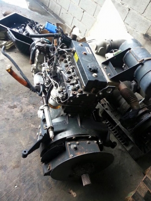 ขายเครื่องยนต์ PERKINS   4 สูบ  AA50177