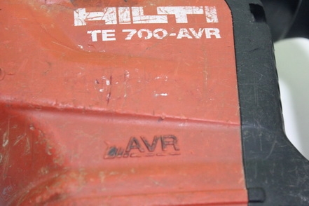 เครื่องสกัดคอนกรีตไฟฟ้า ฮิลติ TE700 AVR สภาพพร้อมใช้งานครับ เครื่องสกัดคอนกรีตไฟฟ้า ฮิลติ TE700 AVR สภาพพร้อมใช้งานครับ