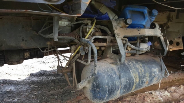 ขาย 10 ล้อล่อง เพลาเดียว ISUZU JCM เปลี่ยนช่วงล่างใหญ่ เครื่อง HO7C 180 แรงม้า เกียร์ HO เบรคทิฟฟี่ พวงมาลัยพาวเวอร์ คัสซีสวย ทะเบียนพร้อมโอนครับ ขาย 10 ล้อล่อง เพลาเดียว ISUZU JCM เปลี่ยนช่วงล่างใหญ่ เครื่อง HO7C 180 แรงม้า เกียร์ HO เบรคทิฟฟี่ พวงมาลัยพาวเวอร์ คัสซีสวย ทะเบียนพร้อมโอนครับ