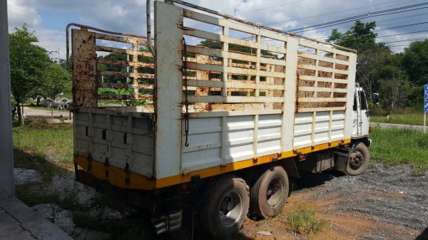 ขาย 10 ล้อล่อง เพลาเดียว ISUZU JCM เปลี่ยนช่วงล่างใหญ่ เครื่อง HO7C 180 แรงม้า เกียร์ HO เบรคทิฟฟี่ พวงมาลัยพาวเวอร์ คัสซีสวย ทะเบียนพร้อมโอนครับ ขาย 10 ล้อล่อง เพลาเดียว ISUZU JCM เปลี่ยนช่วงล่างใหญ่ เครื่อง HO7C 180 แรงม้า เกียร์ HO เบรคทิฟฟี่ พวงมาลัยพาวเวอร์ คัสซีสวย ทะเบียนพร้อมโอนครับ