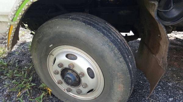 ขาย 10 ล้อล่อง เพลาเดียว ISUZU JCM เปลี่ยนช่วงล่างใหญ่ เครื่อง HO7C 180 แรงม้า เกียร์ HO เบรคทิฟฟี่ พวงมาลัยพาวเวอร์ คัสซีสวย ทะเบียนพร้อมโอนครับ ขาย 10 ล้อล่อง เพลาเดียว ISUZU JCM เปลี่ยนช่วงล่างใหญ่ เครื่อง HO7C 180 แรงม้า เกียร์ HO เบรคทิฟฟี่ พวงมาลัยพาวเวอร์ คัสซีสวย ทะเบียนพร้อมโอนครับ