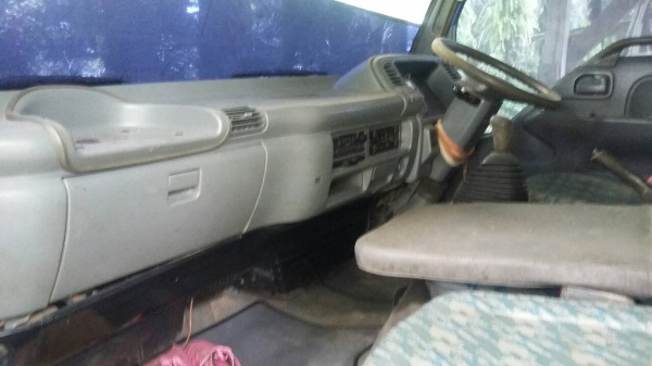 รถอีซูซู 6 ล้อดั้ม NPR 130 แรงม้า. ปี 51    สนใจติดต่อ  081 - 6079515