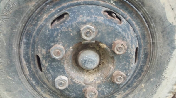 รถอีซูซู 6 ล้อดั้ม NPR 130 แรงม้า. ปี 51    สนใจติดต่อ  081 - 6079515