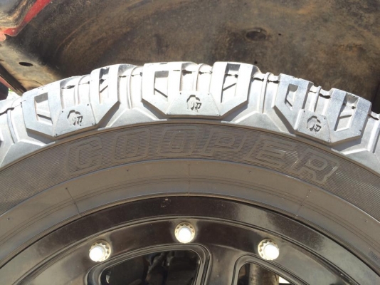 ขายยาง cooper 35-12.5-20. 4เส้น ปี12 สภาพดี