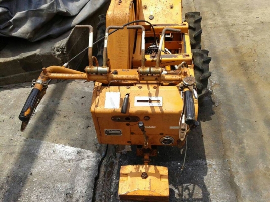 รถขุดร่องดิน นำเข้าจากนอก