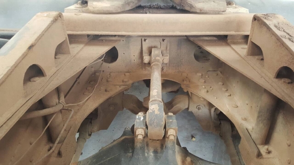 ขายหัวลาก MEGA 320 ปี 48 ติดแก๊ส NGV 8 ถัง จากโรงงาน 2 คานหน้า เครื่องเดิม เกียร์เดิม แอร์เย็นฉ่ำ ทะเบียนพร้อมโอนครับ