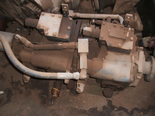 ขายปั้มไฮโดรลิค ปั้มแฝดและปั้มเดี่ยว ตัวเดินรถแม็คโคร ปั้มรถแม็คโคร สนใจติดต่อ 061-3253759 , 087-2267088