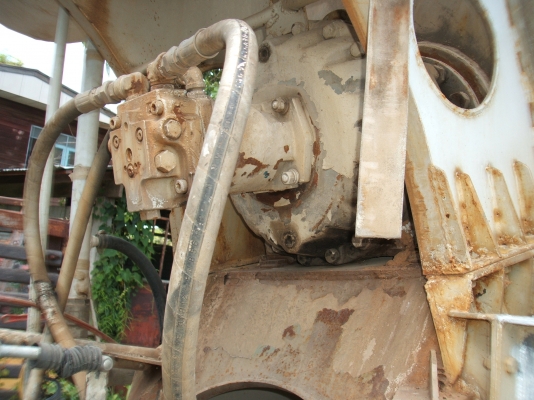 ขายรถโม่ปูน ยีห้ออีซูซุ 275 แรงม้า พร้อมใช้งาน ขายราคาคันละ 800,000 บาท (ต่อรองได้) สนใจติดต่อ 087-2267088 ขายรถโม่ปูน ยีห้ออีซูซุ 275 แรงม้า พร้อมใช้งาน ขายราคาคันละ 800,000 บาท (ต่อรองได้) สนใจติดต่อ 087-2267088