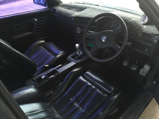 ขาย bmw E30 coupe