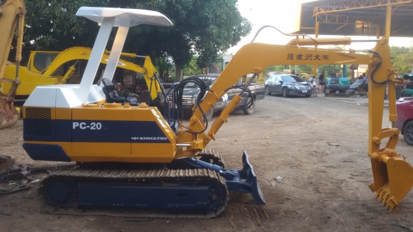 ขายรถขุดแบคโฮ KOMATSU PC-20รุ่น3เก่านอกแท้ญี่ปุ่นมีเอกสารแจ้งจำหน่ายอินวอย-ไม่เคยใช้งานในไทยครับ(ราคาพร้อมส่งครับ) ขายรถขุดแบคโฮ KOMATSU PC-20รุ่น3เก่านอกแท้ญี่ปุ่นมีเอกสารแจ้งจำหน่ายอินวอย-ไม่เคยใช้งานในไทยครับ(ราคาพร้อมส่งครับ)