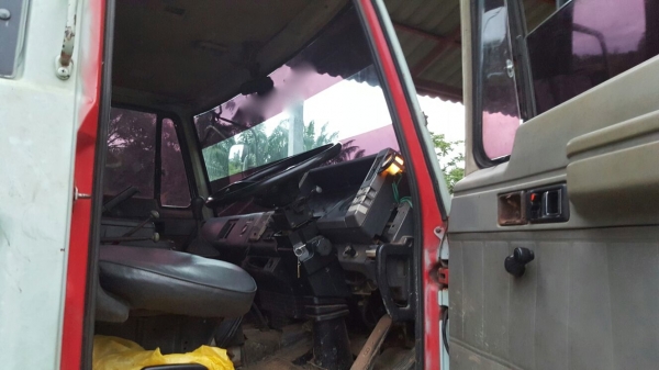 รถอีซูซุ 10 ล้อดั้ม FVZ  175 แรงม้า. ปี 42     สนใจติดต่อ  081 - 6079515