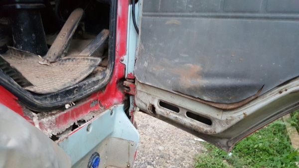 รถอีซูซุ 10 ล้อดั้ม FVZ  175 แรงม้า. ปี 42     สนใจติดต่อ  081 - 6079515