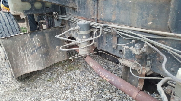 รถอีซูซุ 10 ล้อดั้ม FVZ  175 แรงม้า. ปี 42     สนใจติดต่อ  081 - 6079515