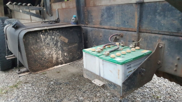 รถอีซูซุ 10 ล้อดั้ม FVZ  175 แรงม้า. ปี 42     สนใจติดต่อ  081 - 6079515