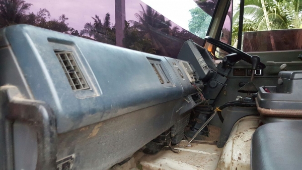 รถอีซูซุ 10 ล้อดั้ม FVZ  175 แรงม้า. ปี 42     สนใจติดต่อ  081 - 6079515