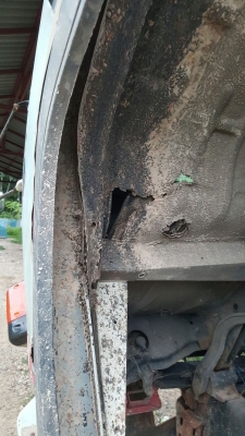 รถอีซูซุ 10 ล้อดั้ม FVZ  175 แรงม้า. ปี 42     สนใจติดต่อ  081 - 6079515