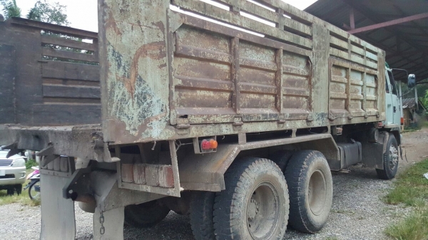 รถอีซูซุ 10 ล้อดั้ม FVZ  175 แรงม้า. ปี 42     สนใจติดต่อ  081 - 6079515