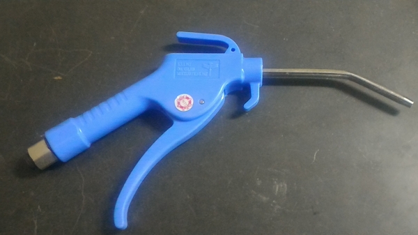 ปืนเป่าลม WINTON  ของอเมริกา เป็นพลาสติกความหนาแน่นสูงทนการกดกร่อน ( มีเยอะ)