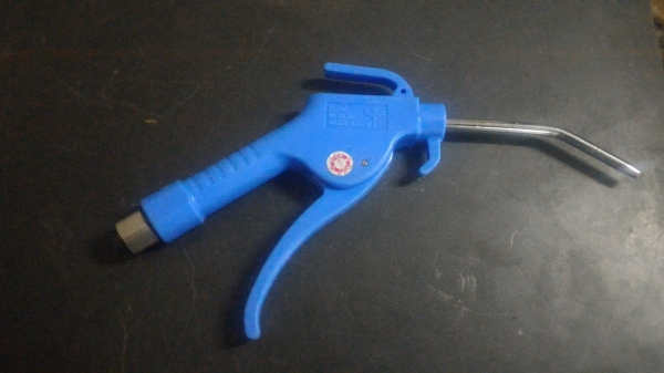 ปืนเป่าลม WINTON  ของอเมริกา เป็นพลาสติกความหนาแน่นสูงทนการกดกร่อน ( มีเยอะ)