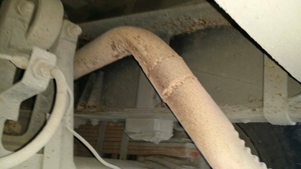 รถฮีโน่ 10 ล้อ หลังถนน FL187 /  178 แรงม้า.    สนใจติดต่อ  081 - 6079515