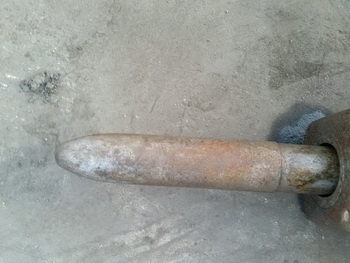 หัวกระแทก หัวเจาะ breaker  สำหรับใส่ รถแบคโฮ PC 20-30 เก่านอก ขายตามสภาพครับ ราคาถูก