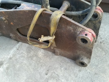 หัวกระแทก หัวเจาะ breaker  สำหรับใส่ รถแบคโฮ PC 20-30 เก่านอก ขายตามสภาพครับ ราคาถูก