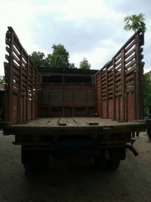 (ปิดการขายแล้วครับขอบคุณเสี่ยใจดีจากขอนแก่นครับมาไม่ต่อซักคำ)ขายรถหกล้อ หัวยาว เครื่องEH100 เกียร์กลาง ช่วงล่างใหญ่มวกเจ็ก เล่มทะเบียนพร้อม