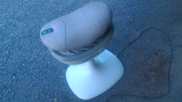 ม้าโยกไฟฟ้าแบบของผู้หญิง Aerobi Girl ช่วยให้ร่างกายได้เคลื่อนไหวออกกำลังเหมือนขี่ม้า จากญี่ปุ่น โครงสร้างเหล็กแข็งแรงด้านใน ด้านนอกเป็นพลาสติกสีครีม