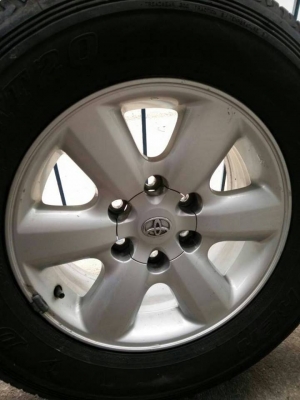 ขายล้อพร้อมยาง 265/65R17 (ขายแล้วครับ)