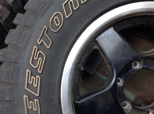 ล้อพร้อมยาง