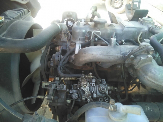 หกล้อ อีซูซุ NKR 88ปี35 ไม่ดั้ม เกียร๋สั่น สภาพดีเดิมสวยกริบ (กะบะเหล็กเหมาะไปต่อดั้มได้เลย) ทะเบียนพร้อมโอน