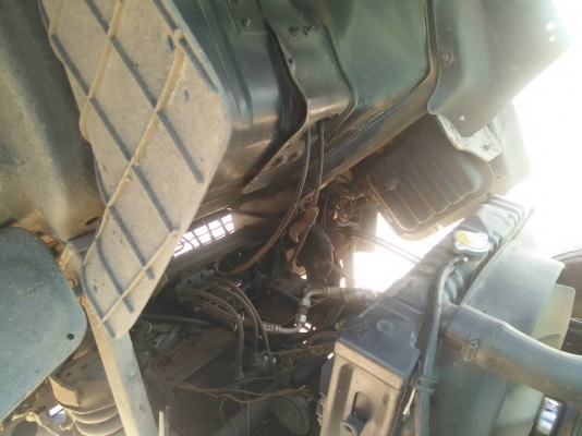 หกล้อ อีซูซุ NKR 88ปี35 ไม่ดั้ม เกียร๋สั่น สภาพดีเดิมสวยกริบ (กะบะเหล็กเหมาะไปต่อดั้มได้เลย) ทะเบียนพร้อมโอน