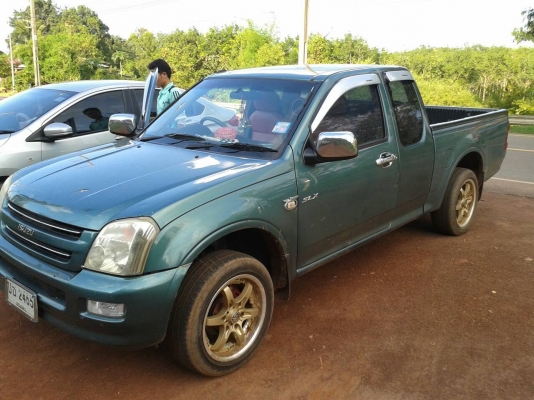 dmax  2.5 เทอร์โบ  slx ปี 2002