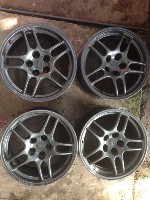 ล้อ skyline gtr33